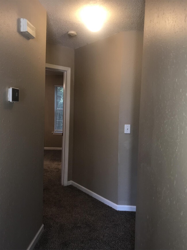 Building Photo - 6035 Creekerton Blvd