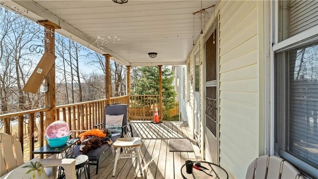 Building Photo - 21 Highland Ave