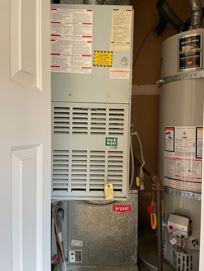 Building Photo - 3863 Campolindo Dr