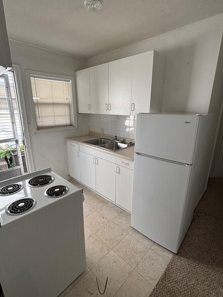 Building Photo - 4021 Clarendon Rd