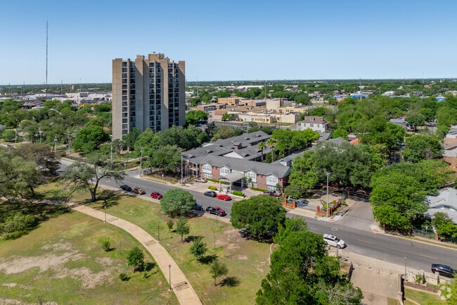Context - College Park Apartments