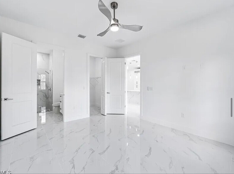 Building Photo - 4716 Douglas Ln