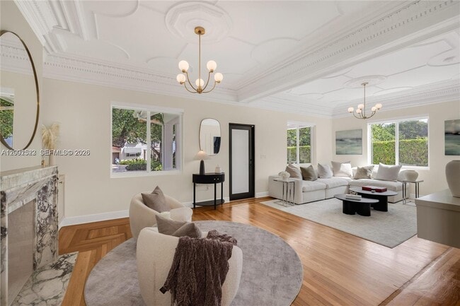 Building Photo - 320 NE 88th St