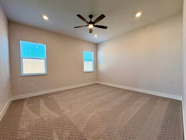 Building Photo - Beautiful 3 Bedroom NEW JMC home for rent in West Roseville!