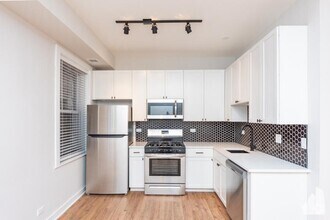 Building Photo - 1 bedroom in Chicago IL 60614