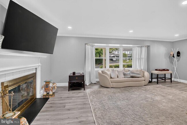 Building Photo - 12420 Seabury Ln