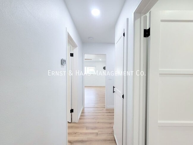 Building Photo - 5019 Ashworth St
