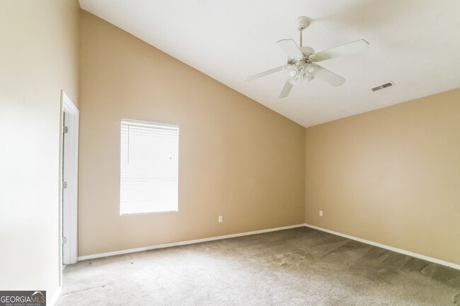 Building Photo - 850 Highland Terrace NE