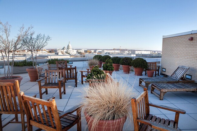 Roof Top Terrace - 601 Pennsylvania Ave NW