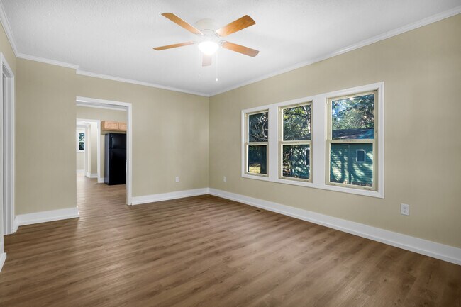 Building Photo - 1707 Asheville St