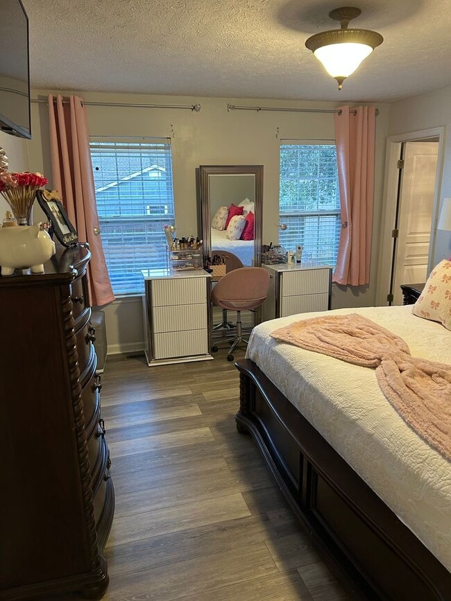 Building Photo - For Rent: Beautiful 3-Bedroom Home in Murf...