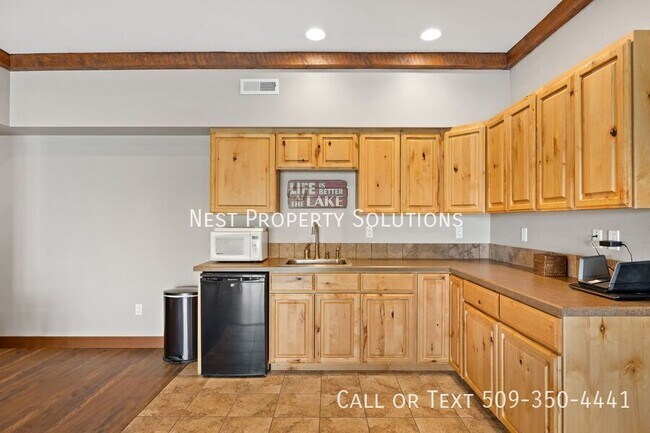 Building Photo - 4839 Rd 6.5 NE