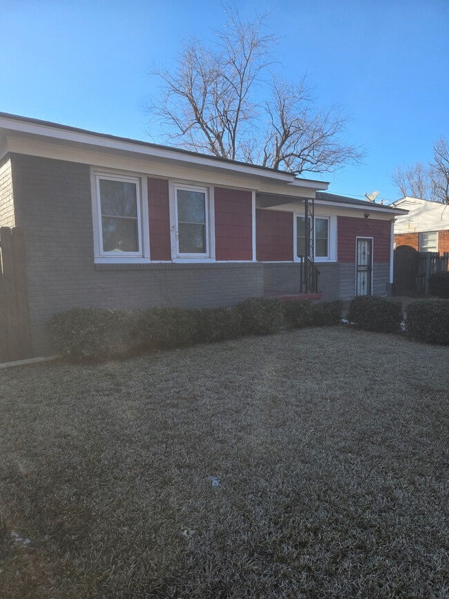 Building Photo - 2745 Marlene St