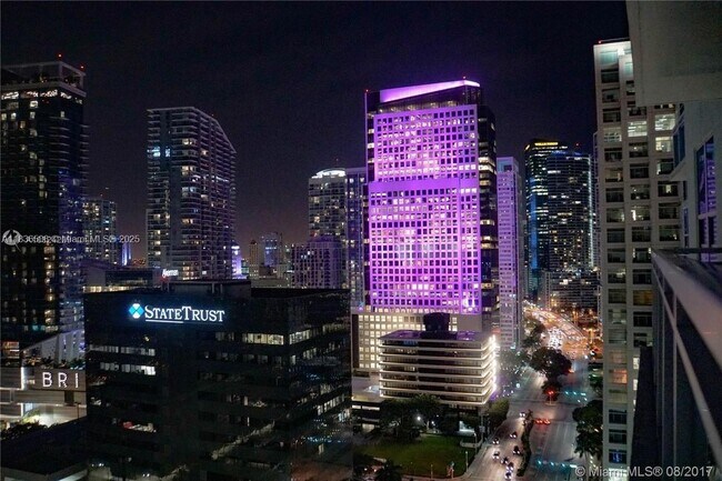 Building Photo - 951 Brickell Ave