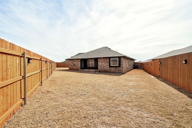 Building Photo - 18208 Sunny Stone Ct