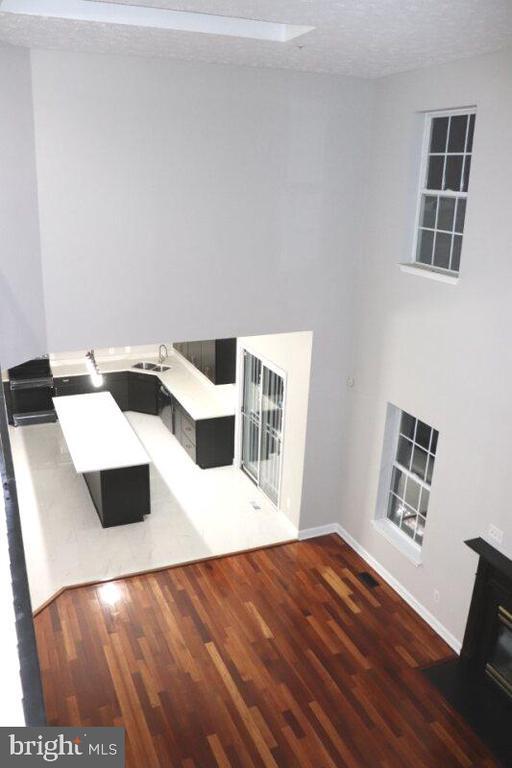 Building Photo - 10011 Welshire Dr