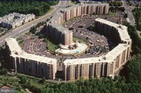 Building Photo - 8360 Greensboro Dr