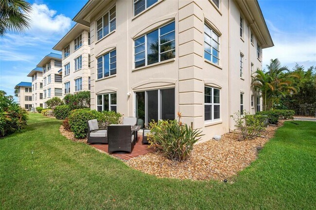Building Photo - 3802 Gulf of Mexico Dr