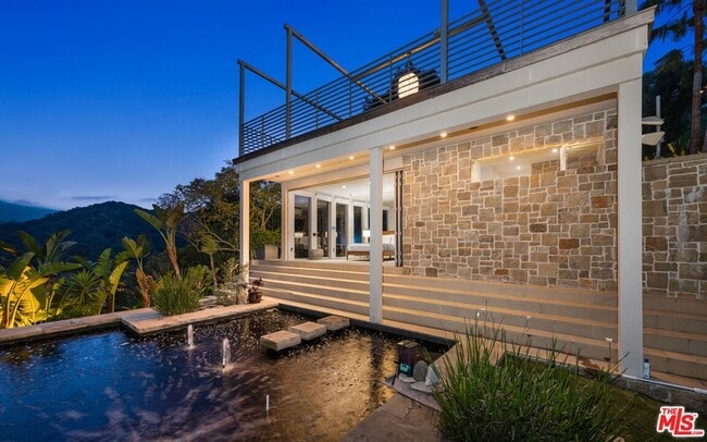 Building Photo - 10556 Fontenelle Way