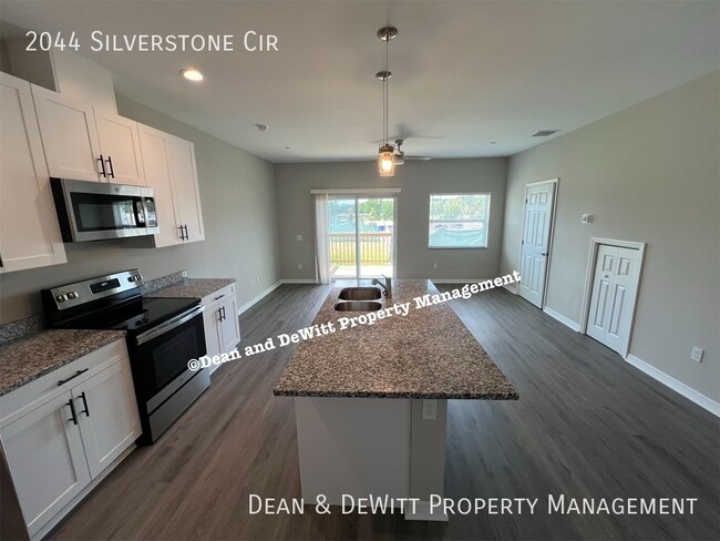 Building Photo - 2044 Silverstone Cir
