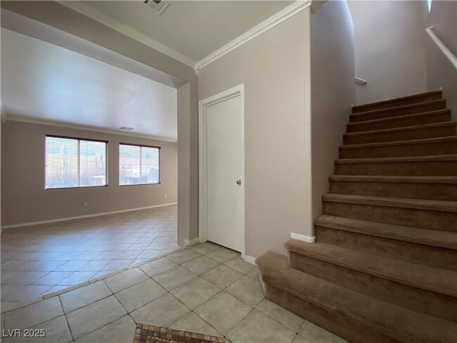 Building Photo - 9293 Adamshurst Ave