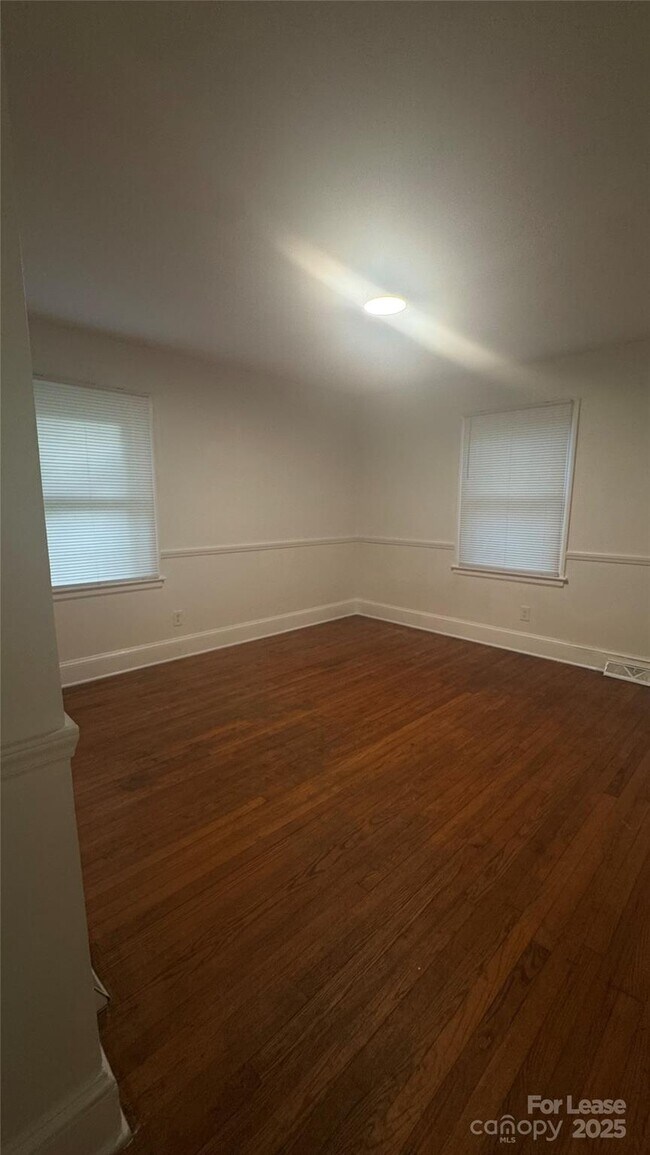 Building Photo - 4934 Galax Dr