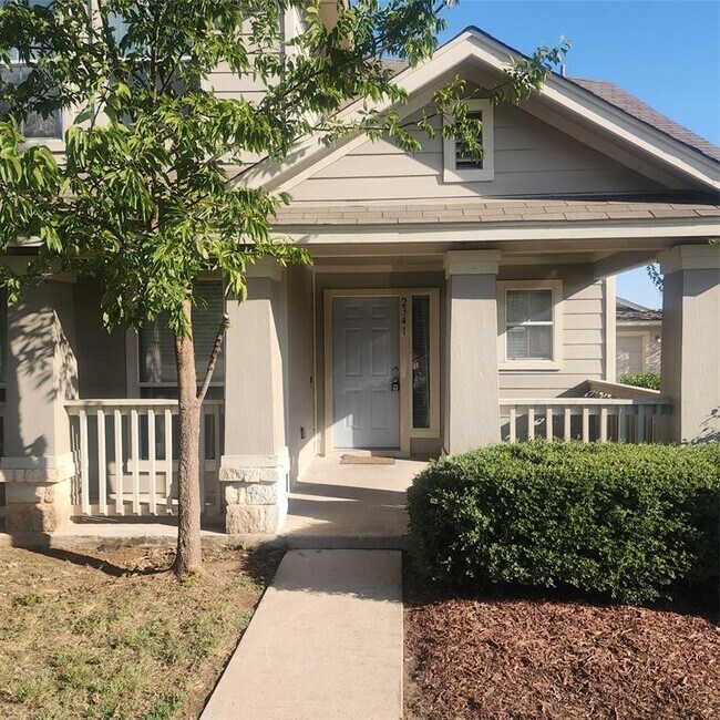 Primary Photo - 2341 Bluffstone Dr