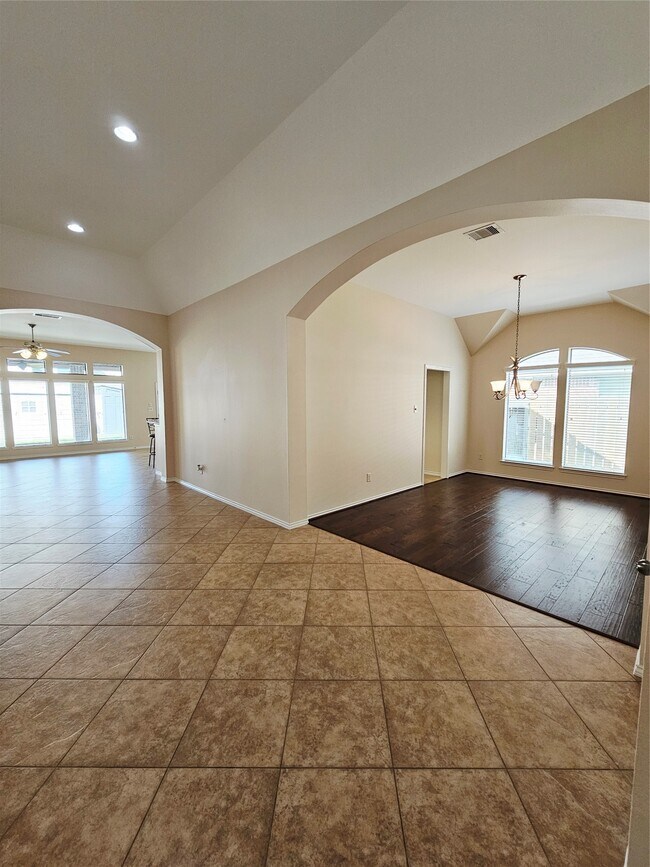 Building Photo - 14715 E Ginger Spice Ct