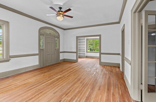 Building Photo - 620 Falls Rd