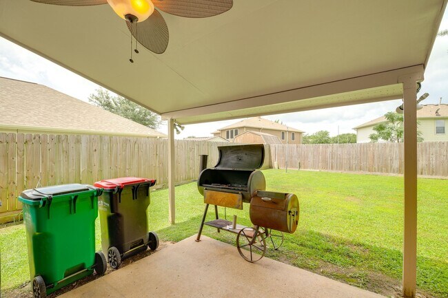 Primary Photo - 8019 Berkely Ct