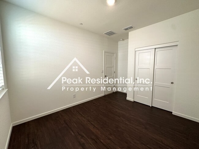 Building Photo - Brand New 3bd/2ba Folsom Home-Must See!