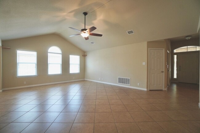 Building Photo - 1810 Laminar Creek Road
