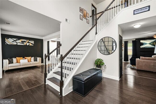 Building Photo - 4079 Broadmoor Ct SW