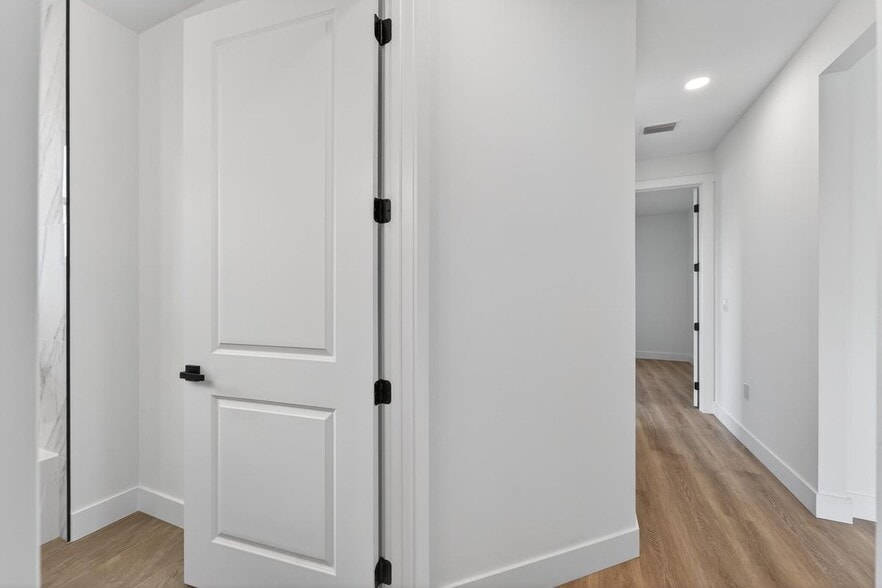 Building Photo - 14115 Ingraham Blvd