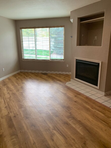 Building Photo - 6715 Antigua Dr