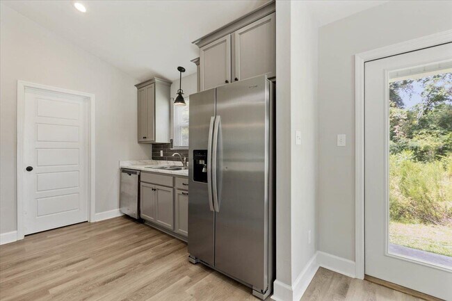 Building Photo - 232 Tafflinger Rd