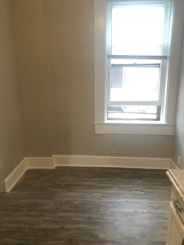 Building Photo - 65 E William St