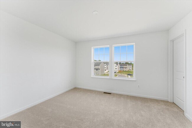 Building Photo - 505 Fontana Cir