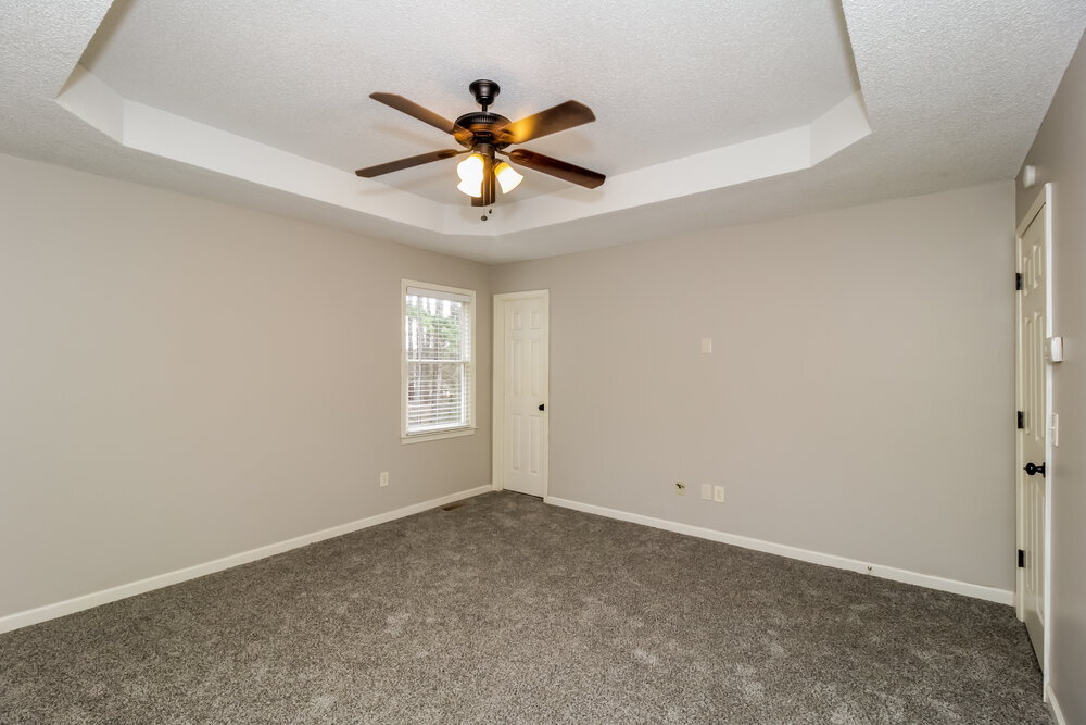 Building Photo - 23 Southview Dr