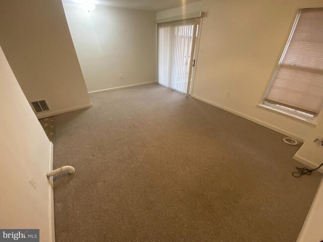 Building Photo - 13537 Hayworth Dr