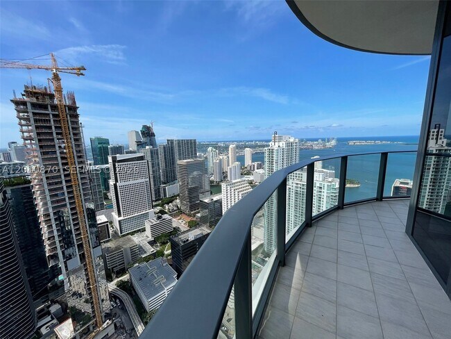 Building Photo - 1000 Brickell Plaza