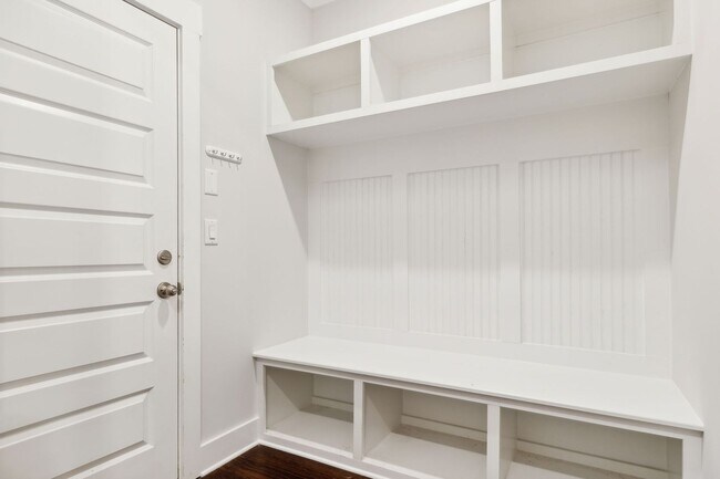 Building Photo - Nolensville home in the highly sought-afte...