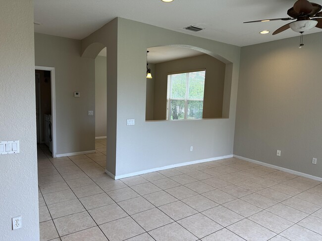 Building Photo - 5012 Starblaze Dr