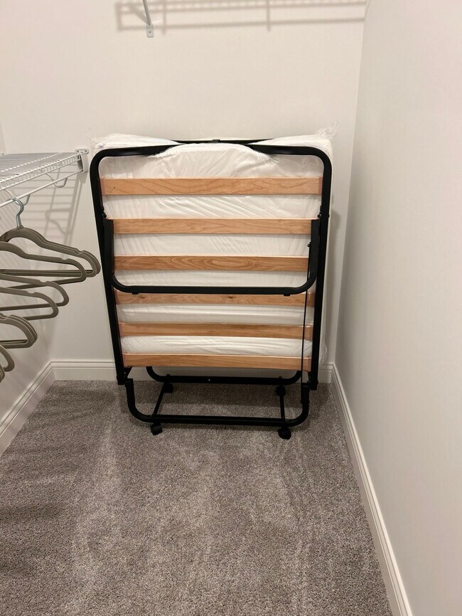 Building Photo - 5842 Leisure Ln