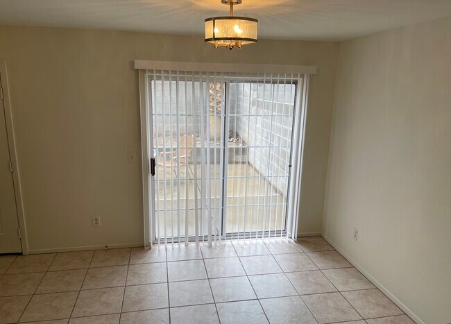 Building Photo - 3815 STARFIELD LANE