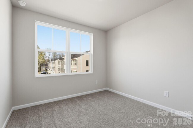 Building Photo - 7024 Capstan Ter