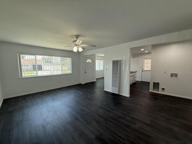 Building Photo - 15550 Cornuta Ave