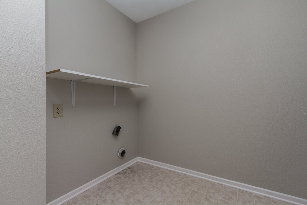 Building Photo - 8038 Retreat Ln