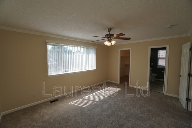 Building Photo - 10182 Woodrose Ct
