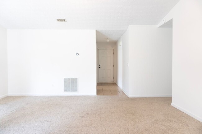 Building Photo - Three Bedroom Home Available NOW near 331 Bridge! With Solar!! Basic internet included as well!